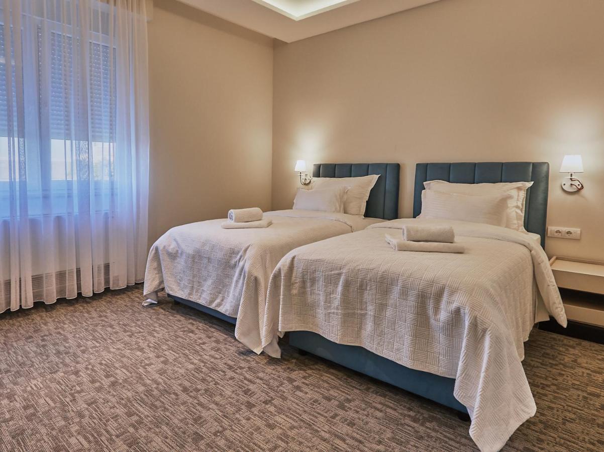 Šabac Hotel Cataleya מראה חיצוני תמונה