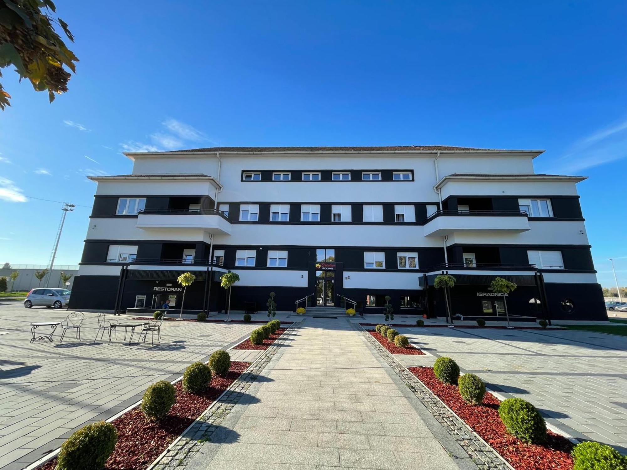 Šabac Hotel Cataleya מראה חיצוני תמונה