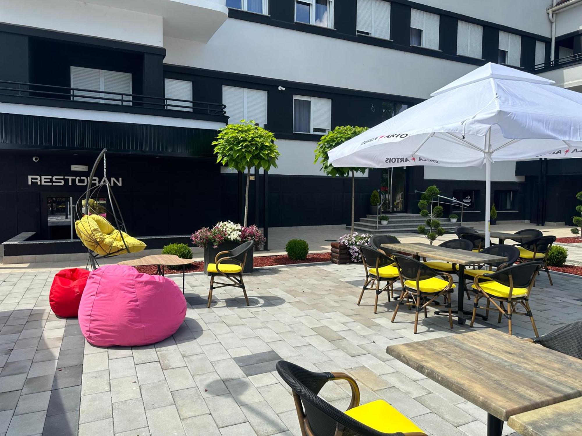 Šabac Hotel Cataleya מראה חיצוני תמונה